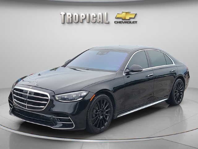 Used 2022 Mercedes-Benz S 580 4MATIC Sedan w/ AMG Line Package 360° Tour