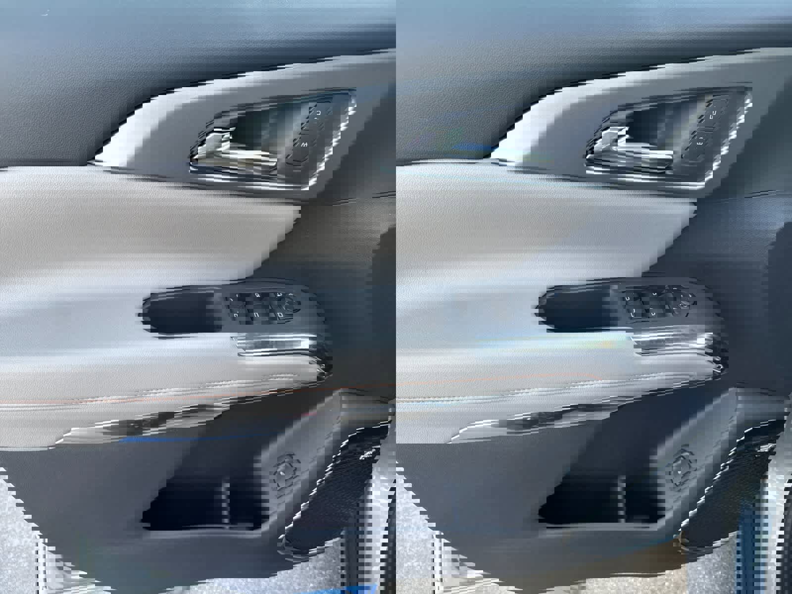 New 2026 Chevrolet Traverse LT w/ Enhanced Driving Package image 10