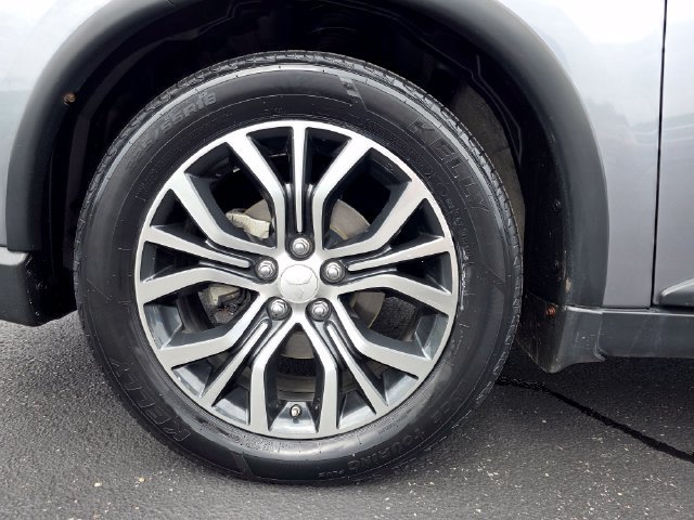 Used 2016 Mitsubishi Outlander GT AWD/4WD image 8