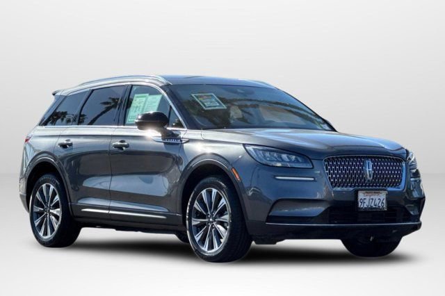 Used 2022 Lincoln Corsair Reserve image 3