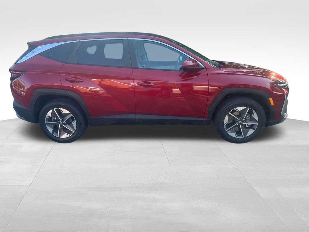 Used 2025 Hyundai Tucson SEL AWD/4WD image 28