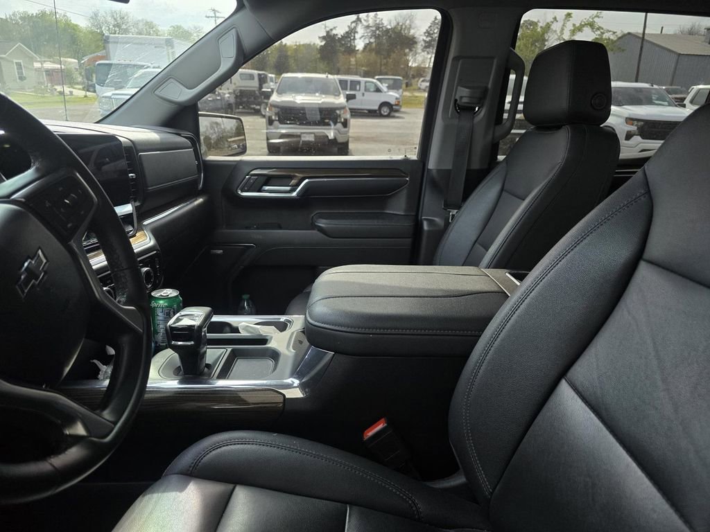 Used 2024 Chevrolet Silverado 1500 RST w/ Convenience Package II image 12