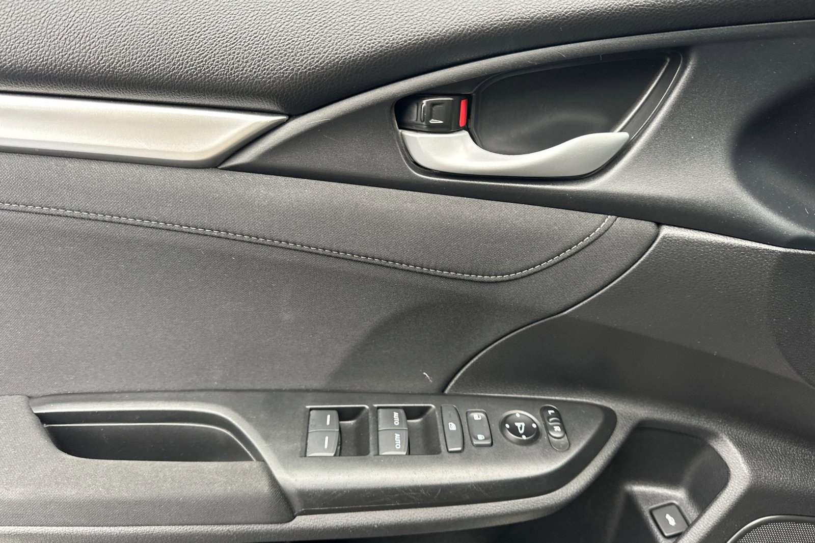 Used 2021 Honda Civic EX image 11