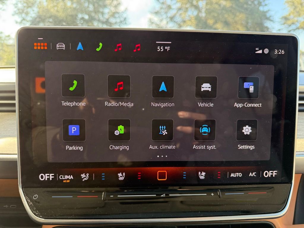 Used 2025 Volkswagen ID. Buzz 1st Edition image 29