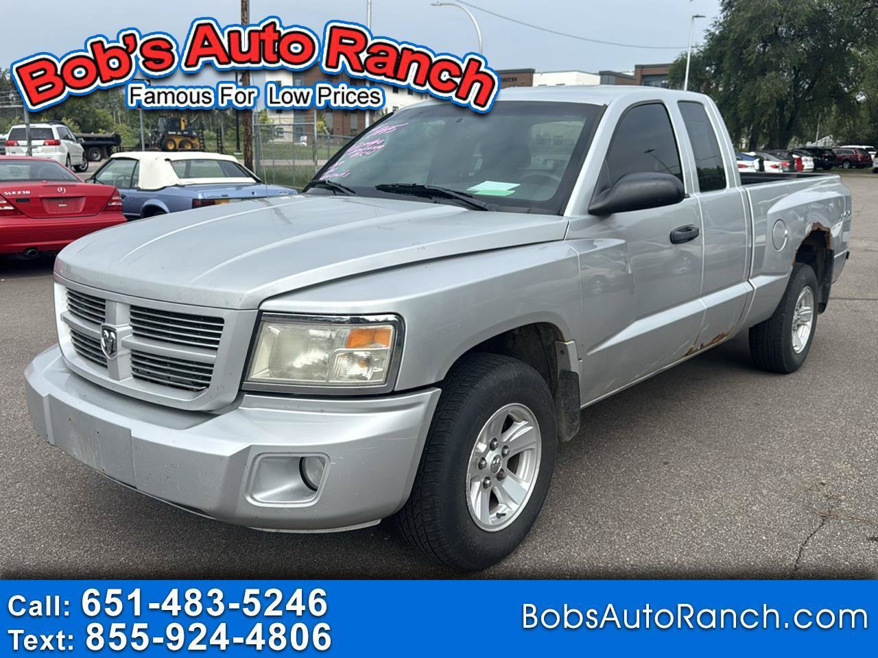 Used 2010 Dodge Dakota SXT AWD/4WD image 1