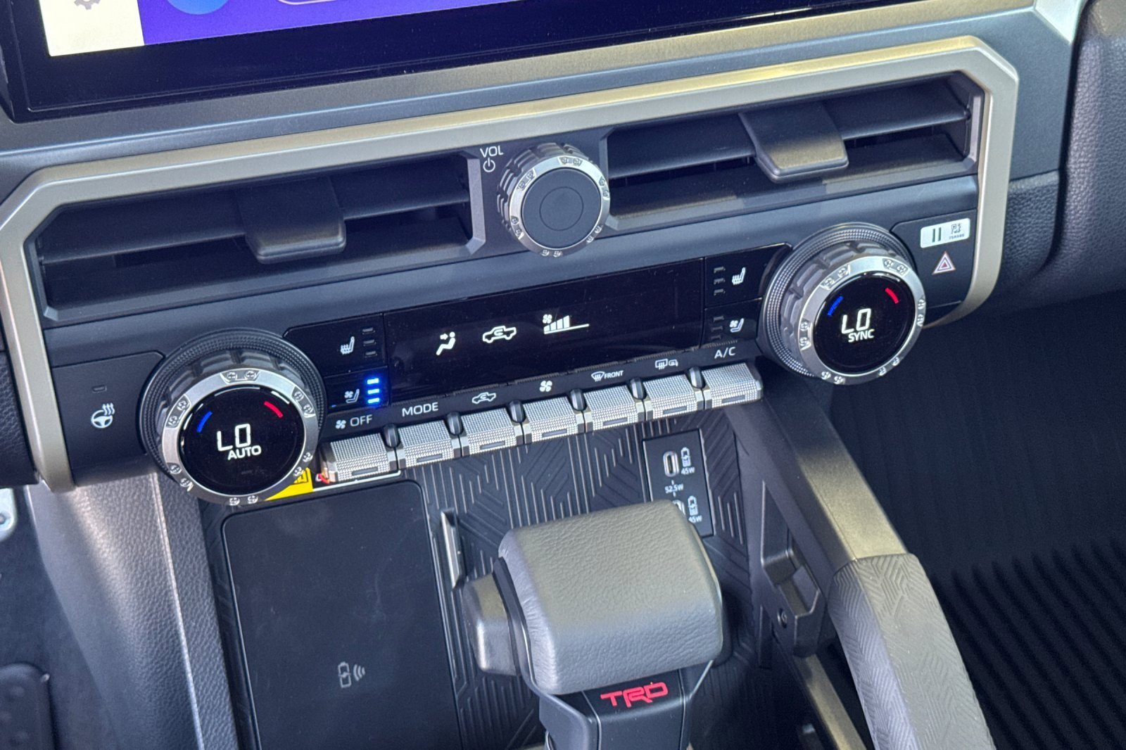 Certified 2026 Toyota Tacoma TRD Sport w/ TRD Sport Premium Package AWD/4WD image 18