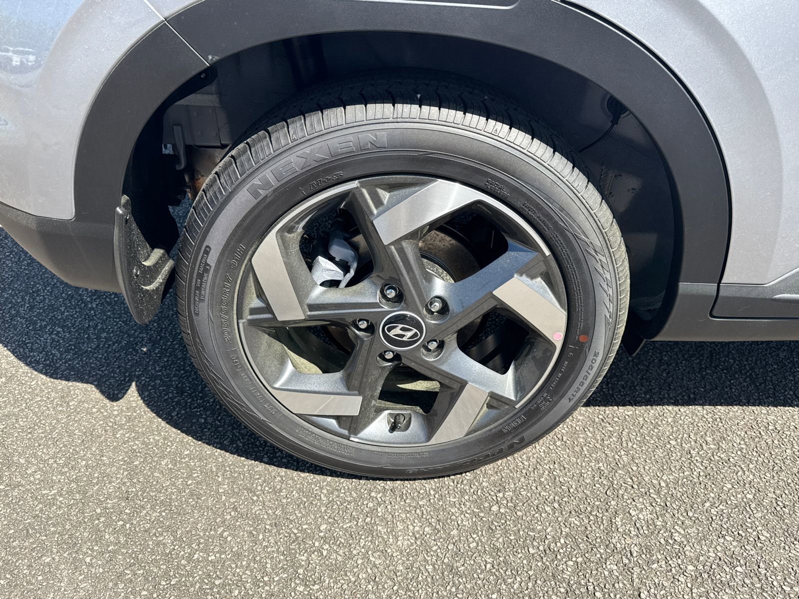 New 2026 Hyundai Venue SEL FWD image 18