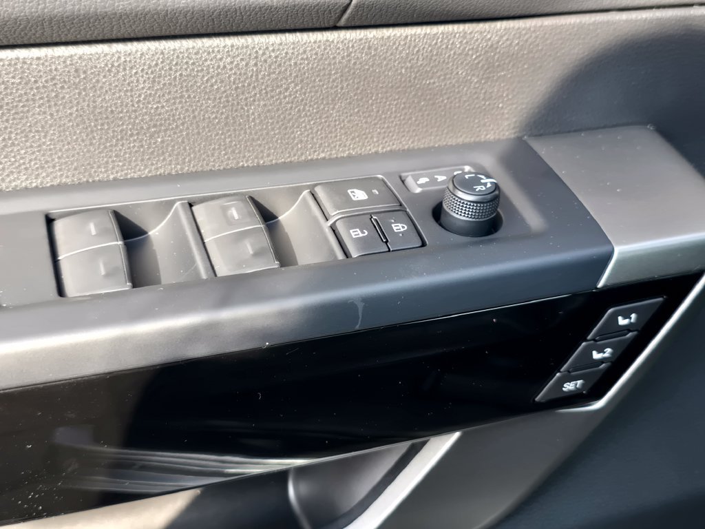 New 2026 Toyota Tundra Limited AWD/4WD image 27