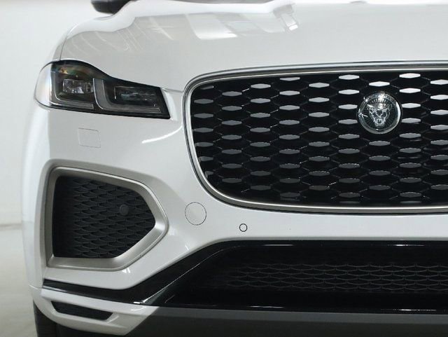 Certified 2025 Jaguar F-PACE R-Dynamic S image 44