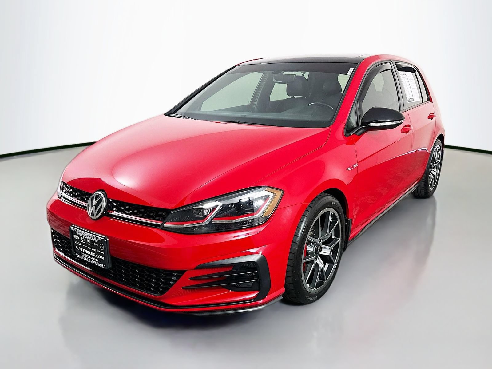 Used 2021 Volkswagen GTI SE FWD image 3