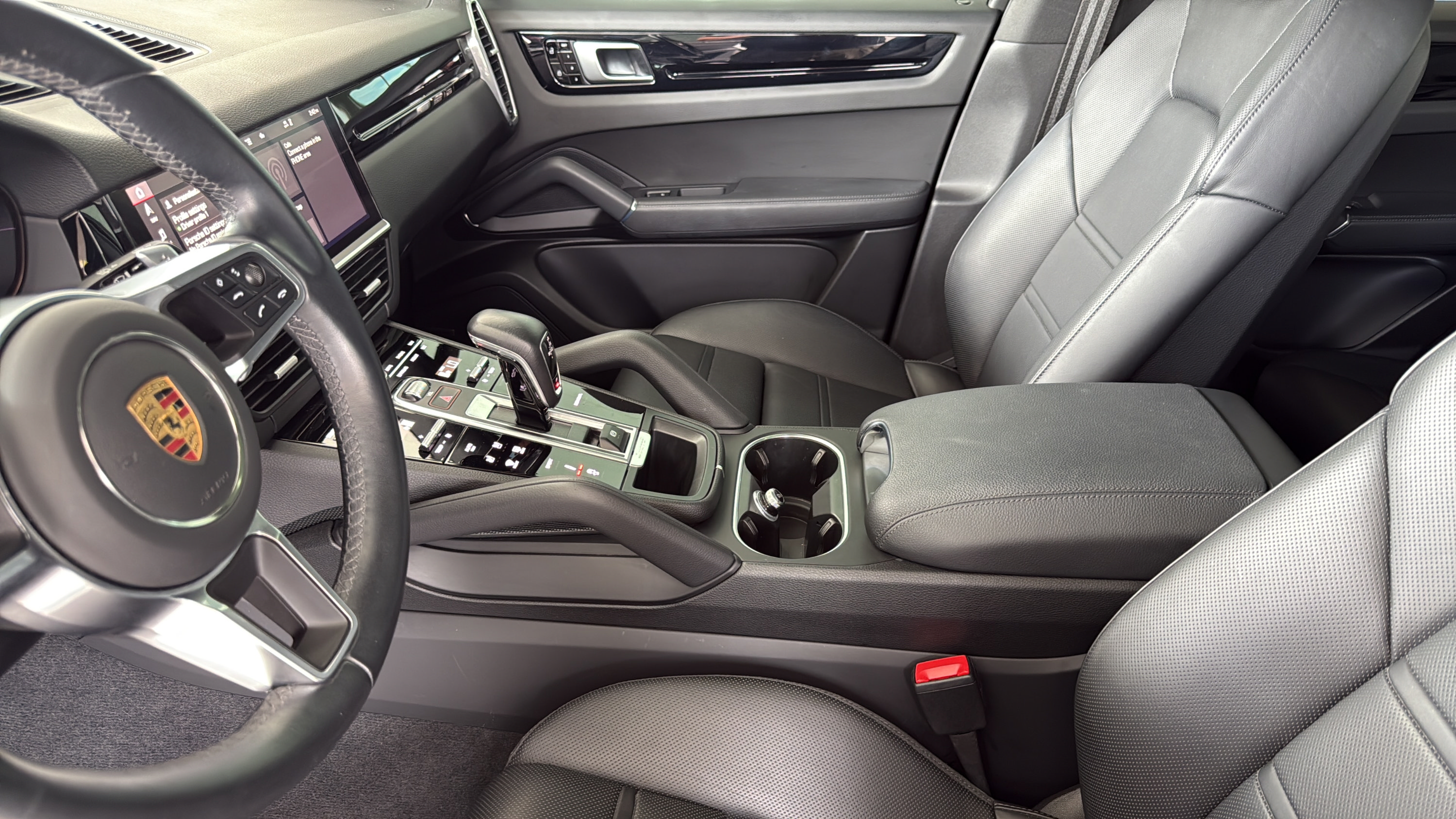 Used 2021 Porsche Cayenne S AWD/4WD image 17