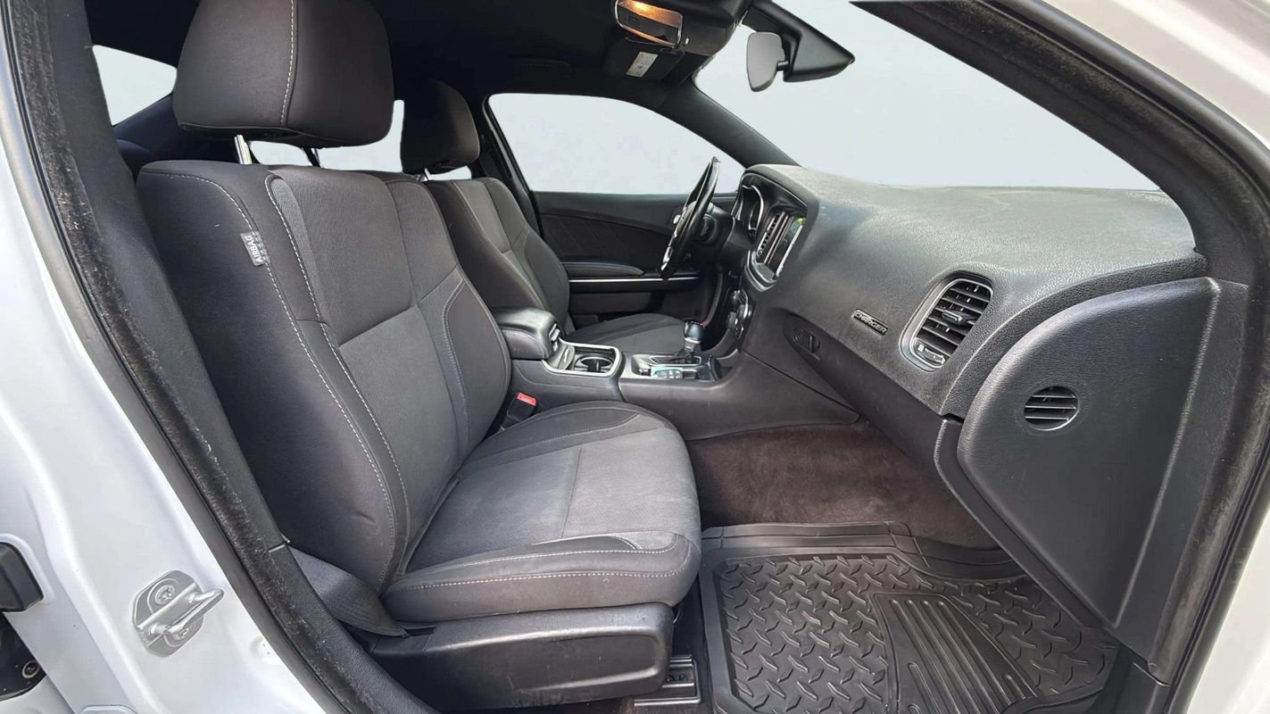 Used 2016 Dodge Charger SXT AWD/4WD image 14