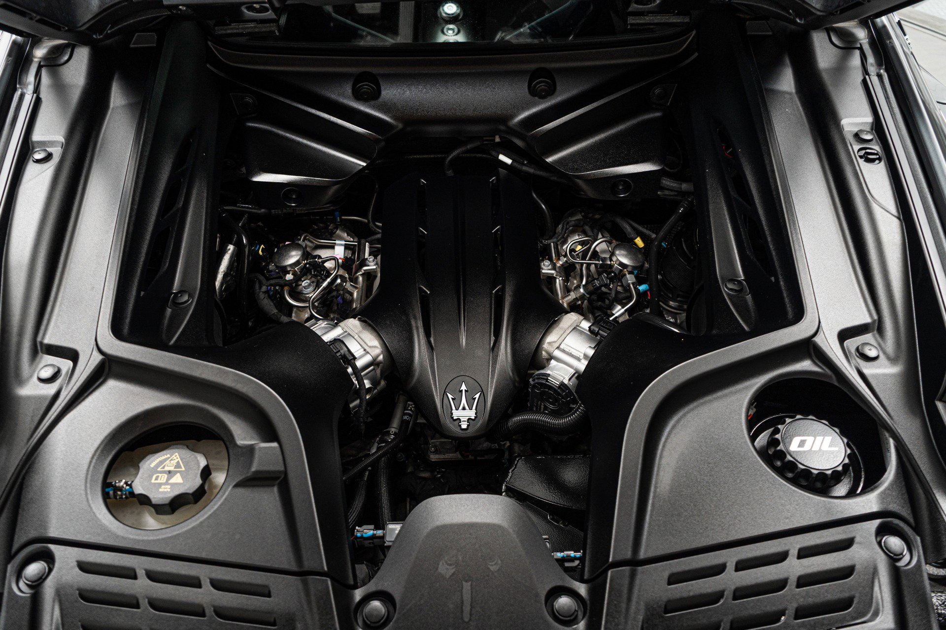 Used 2022 Maserati MC20 Coupe image 12