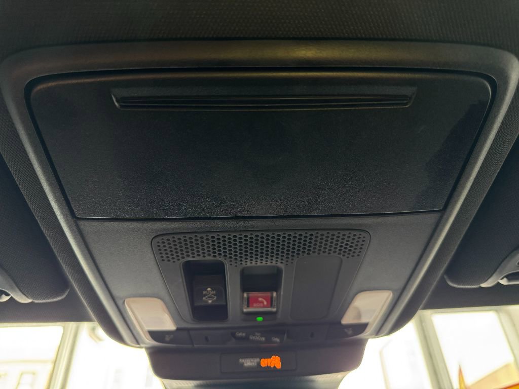 Used 2025 Honda Accord Sport image 19