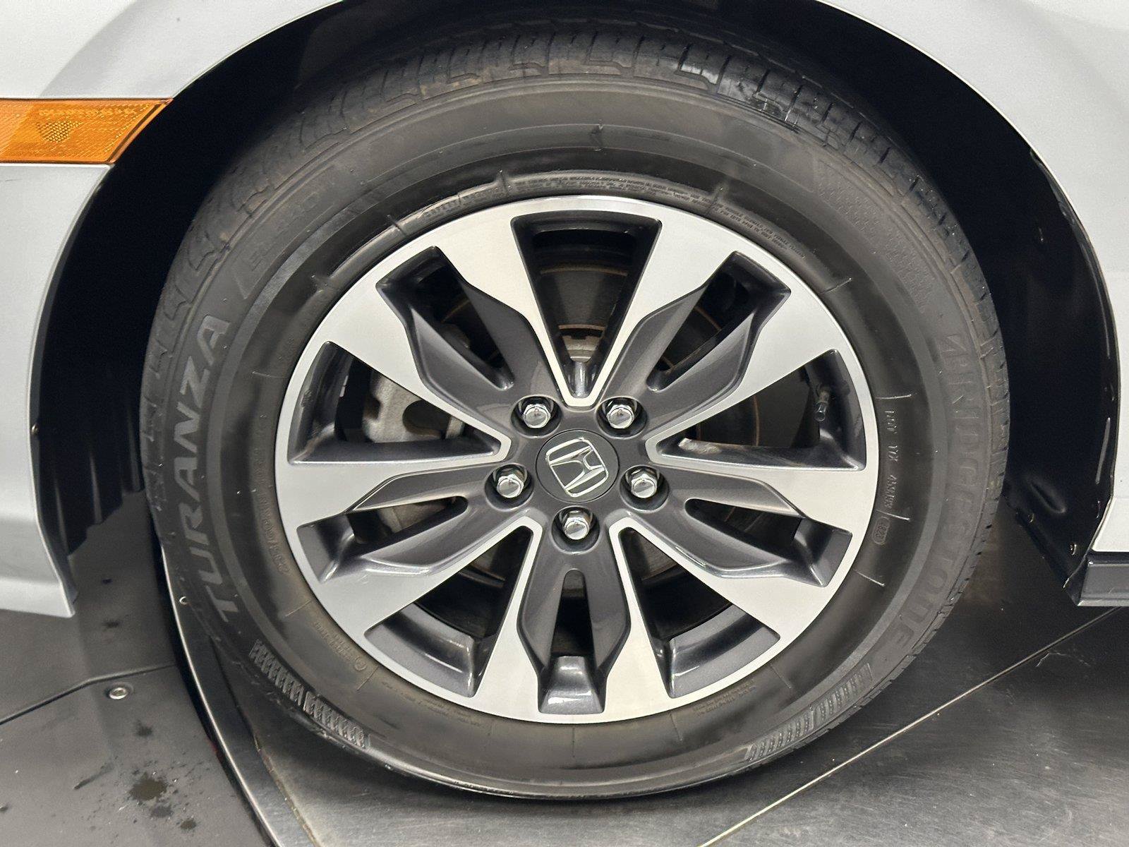Used 2024 Honda Odyssey EX-L image 18