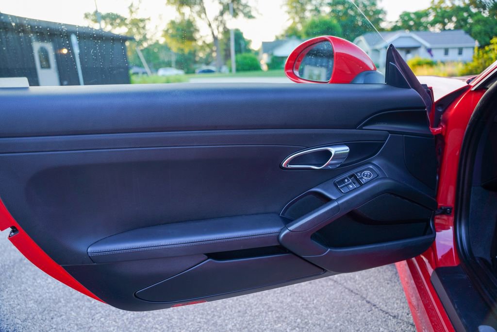 Used 2015 Porsche Cayman S RWD image 9