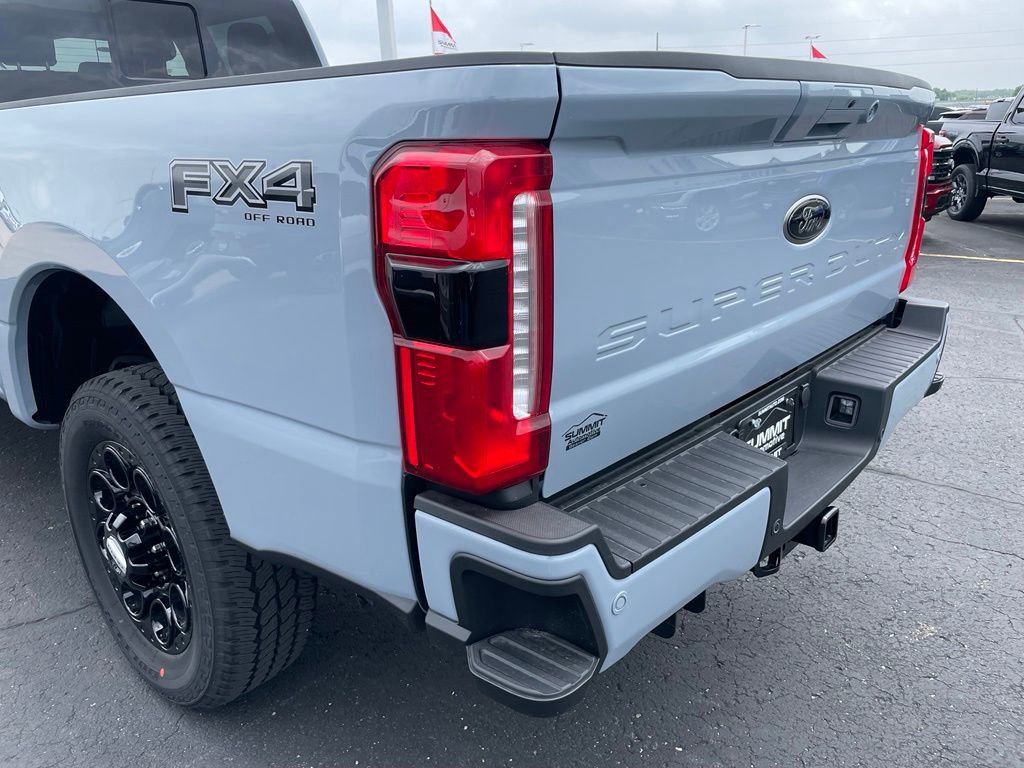 New 2026 Ford F250 Lariat w/ Black Appearance Package AWD/4WD image 45