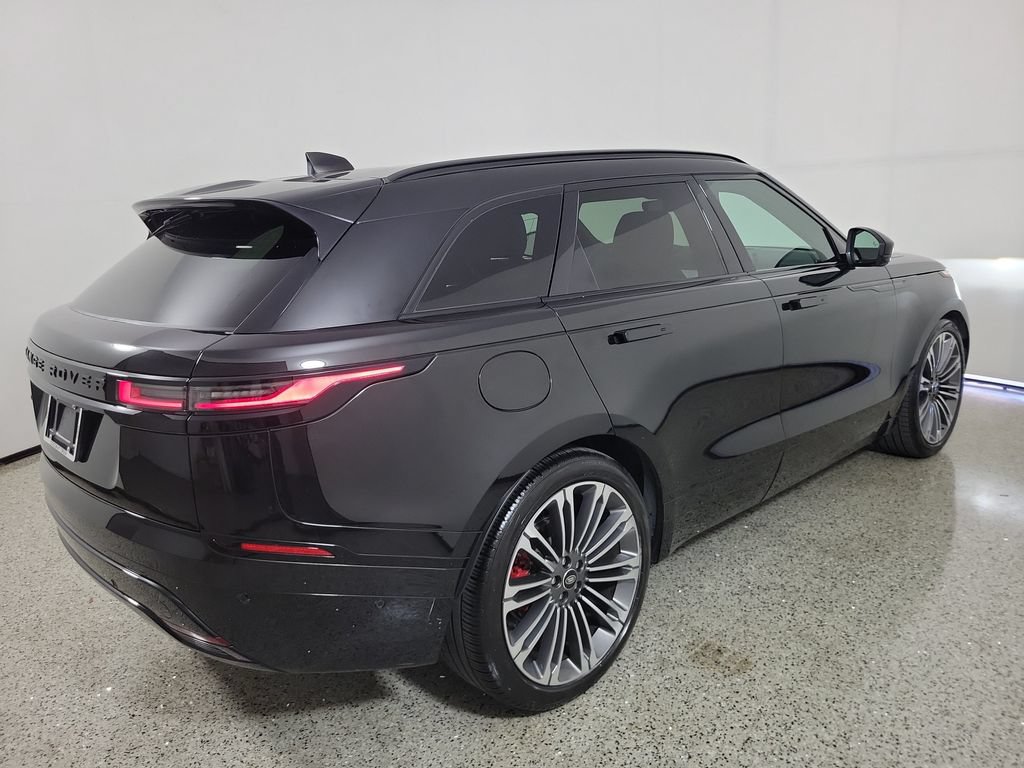 Used 2024 Land Rover Range Rover Velar Dynamic SE AWD/4WD image 4