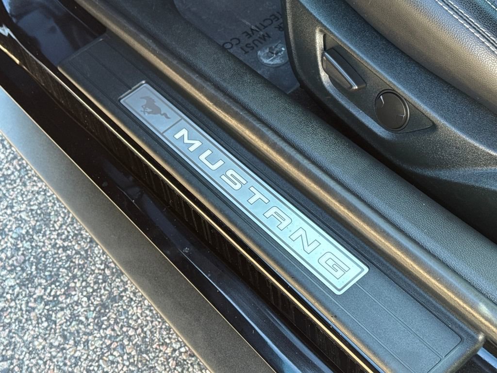 Used 2022 Ford Mustang GT Premium image 41