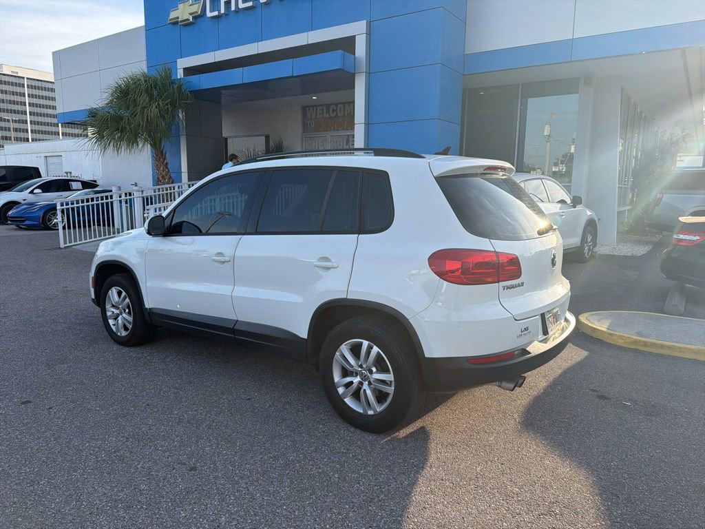 Used 2017 Volkswagen Tiguan S FWD image 8