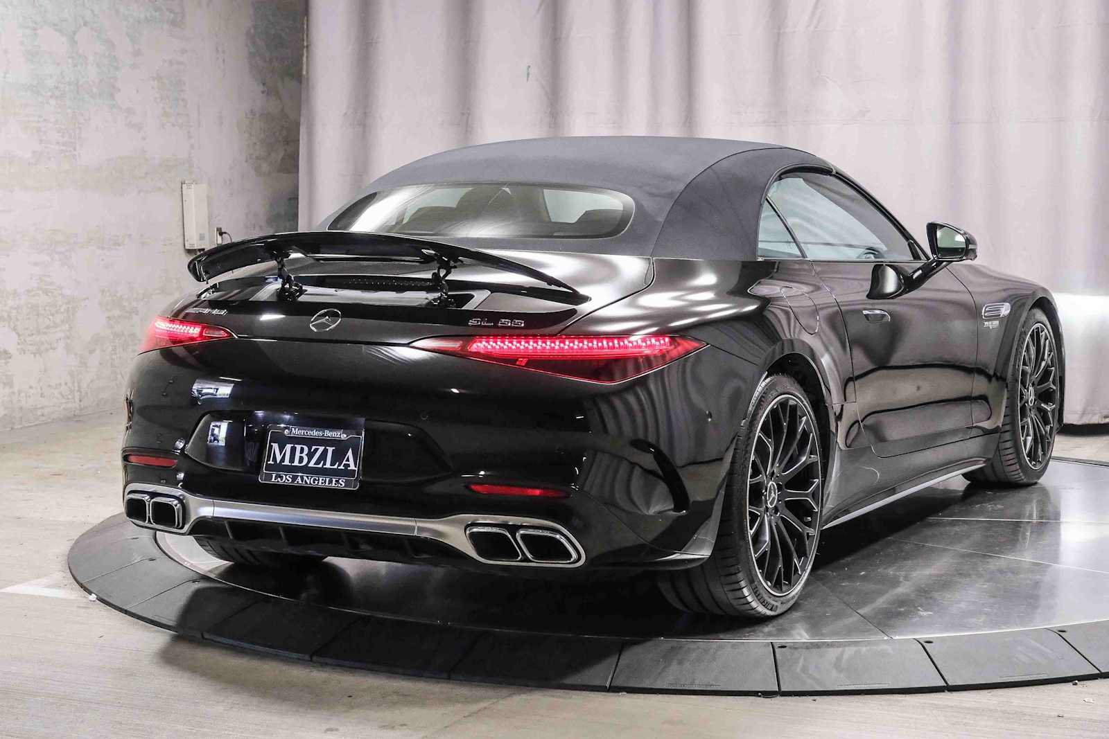 Certified 2023 Mercedes-Benz SL 55 AMG 4MATIC image 7
