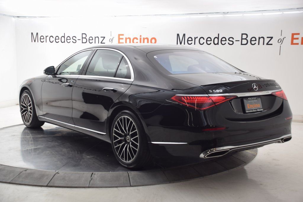 Certified 2025 Mercedes-Benz S 580 4MATIC Sedan image 4