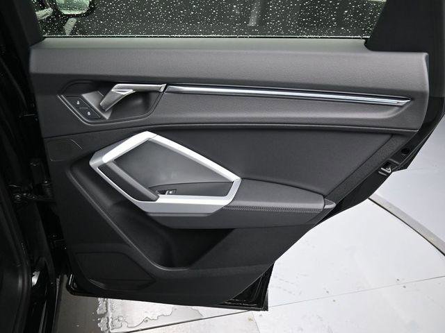 Used 2024 Audi Q3 2.0T Premium Plus image 35