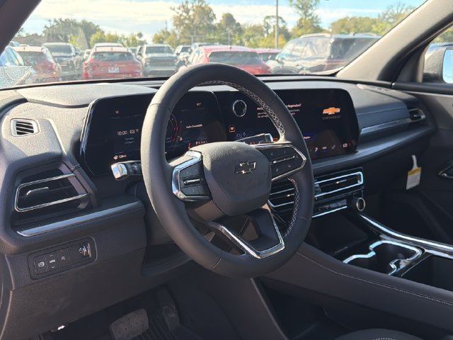 New 2027 Chevrolet Traverse LT w/ Midnight/Sport Edition FWD image 24
