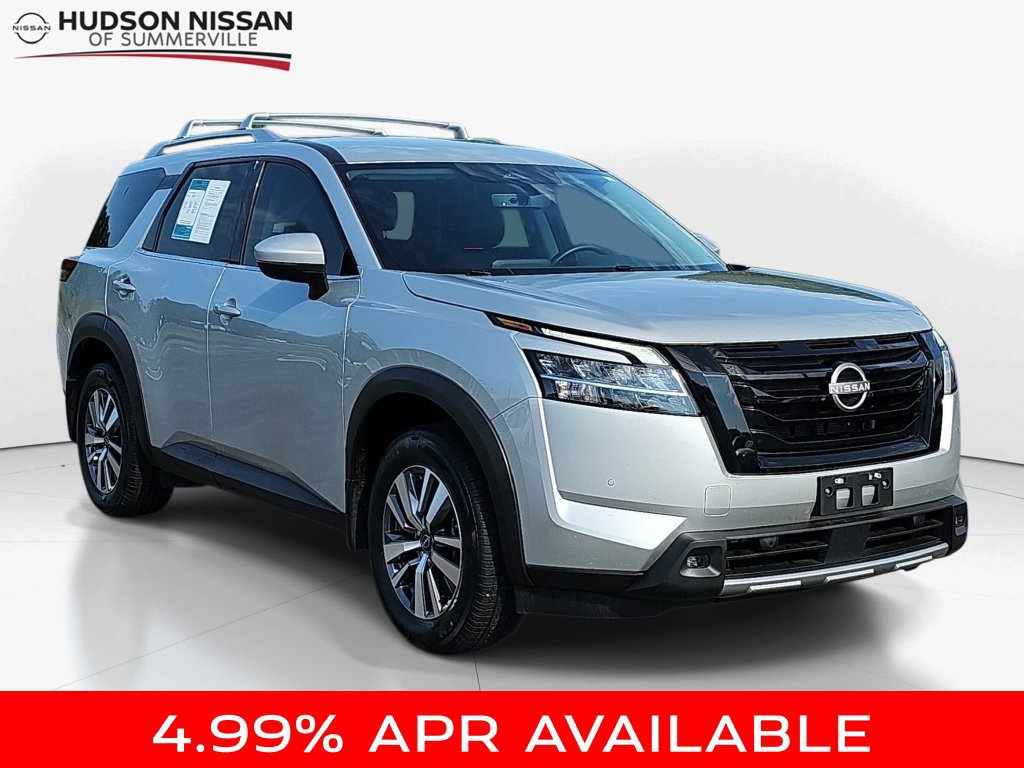 Used 2023 Nissan Pathfinder SL w/ Black Appearance Package