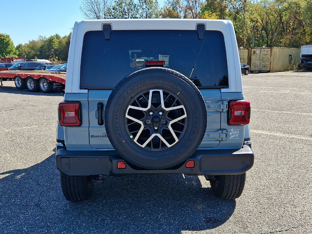 New 2027 Jeep Wrangler Unlimited Sahara AWD/4WD image 7