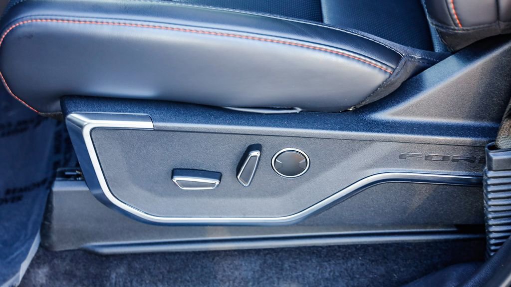 Used 2025 Ford F150 Raptor image 26