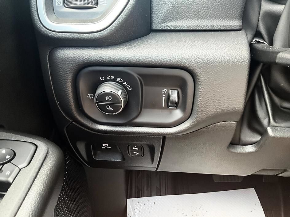 New 2026 RAM 1500 Big Horn w/ Night Edition AWD/4WD image 16