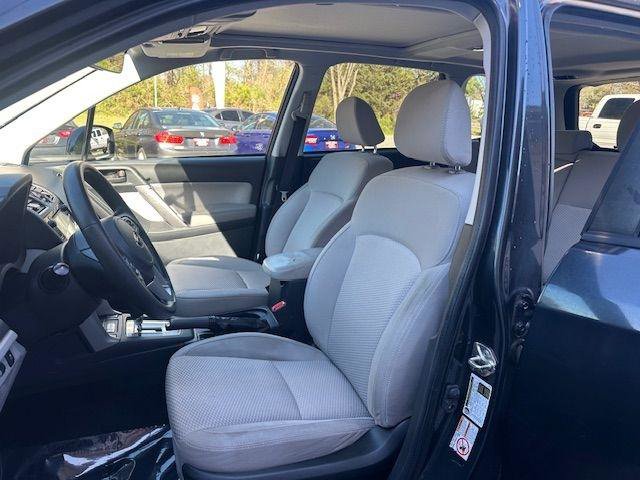 Used 2017 Subaru Forester 2.5i Premium w/ All-Weather Package image 15