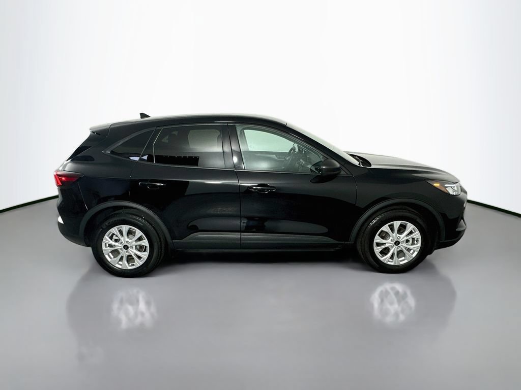 Used 2025 Ford Escape Active FWD image 8