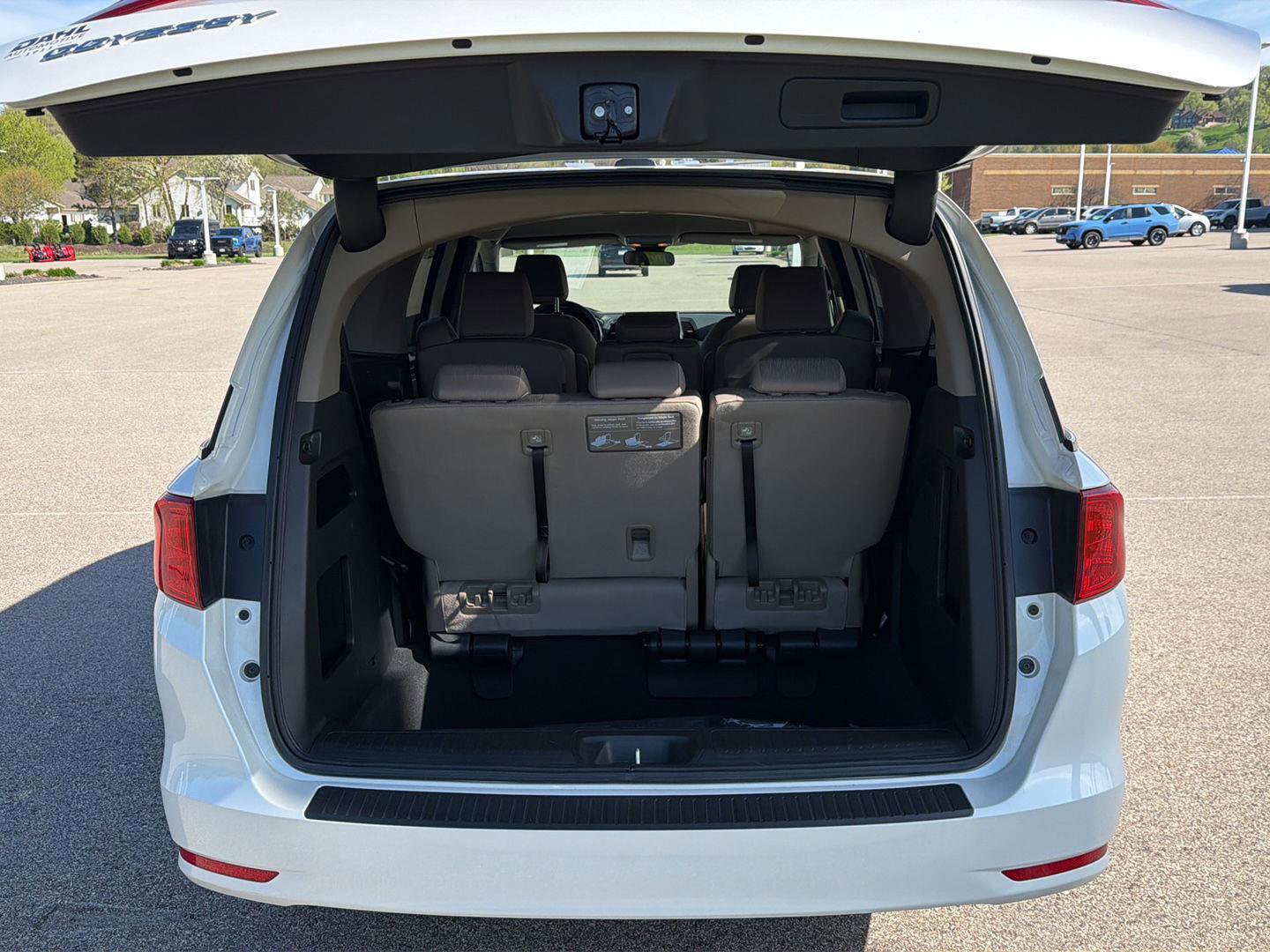 Used 2024 Honda Odyssey EX image 12