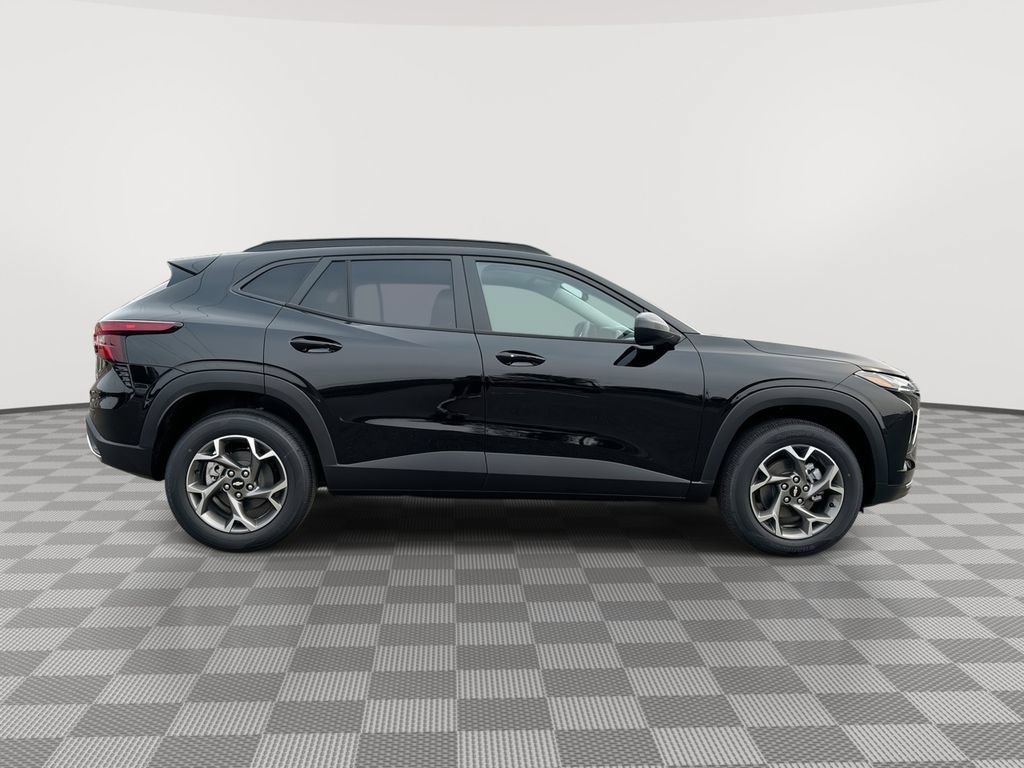 New 2026 Chevrolet Trax LT w/ Driver Confidence Package FWD image 9