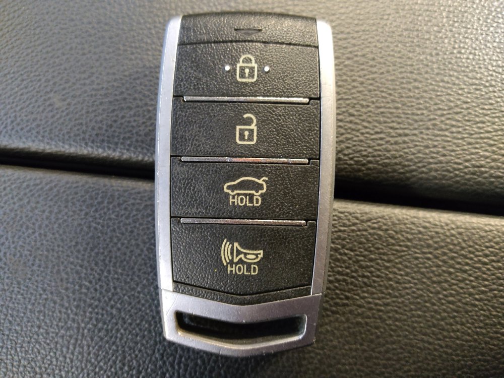 Used 2018 Genesis G80 3.8 image 32