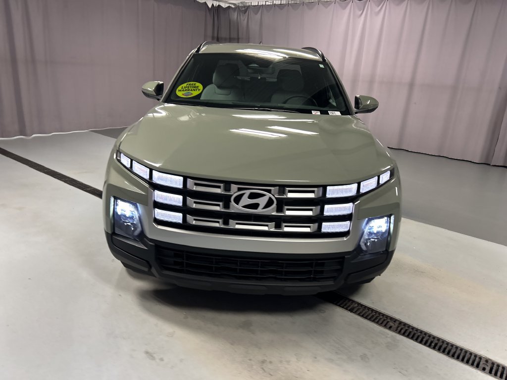 Used 2026 Hyundai Santa Cruz SEL FWD image 2