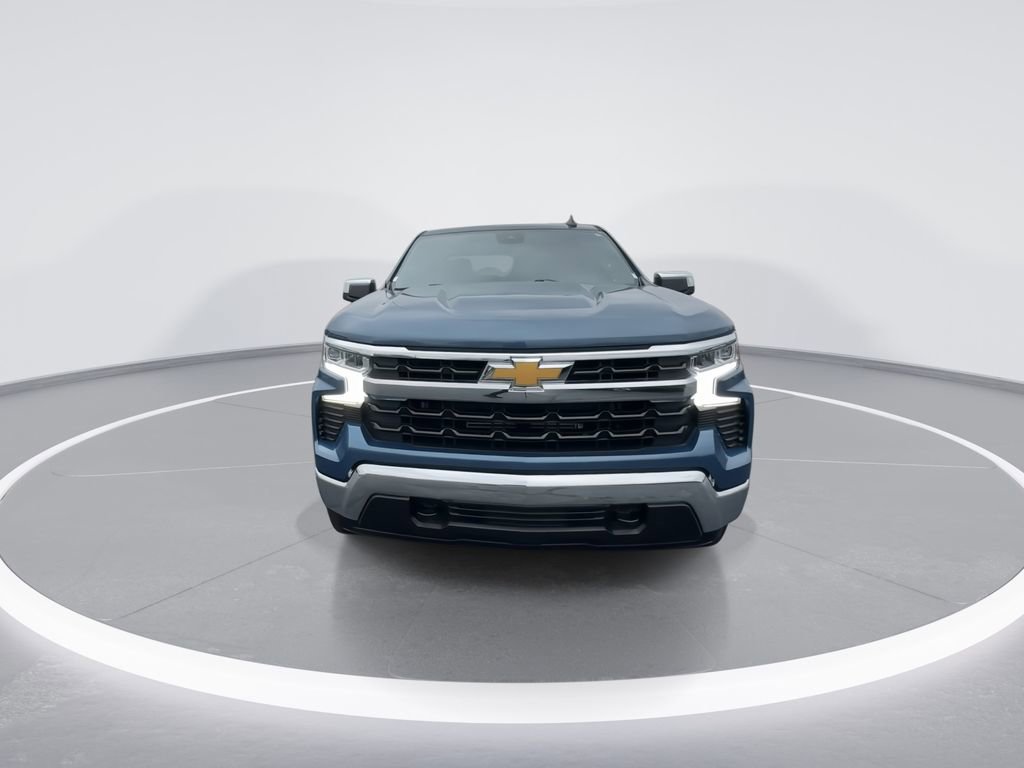 Used 2024 Chevrolet Silverado 1500 LT image 3