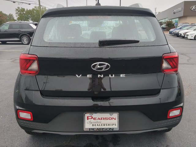 Used 2026 Hyundai Venue SEL FWD image 5