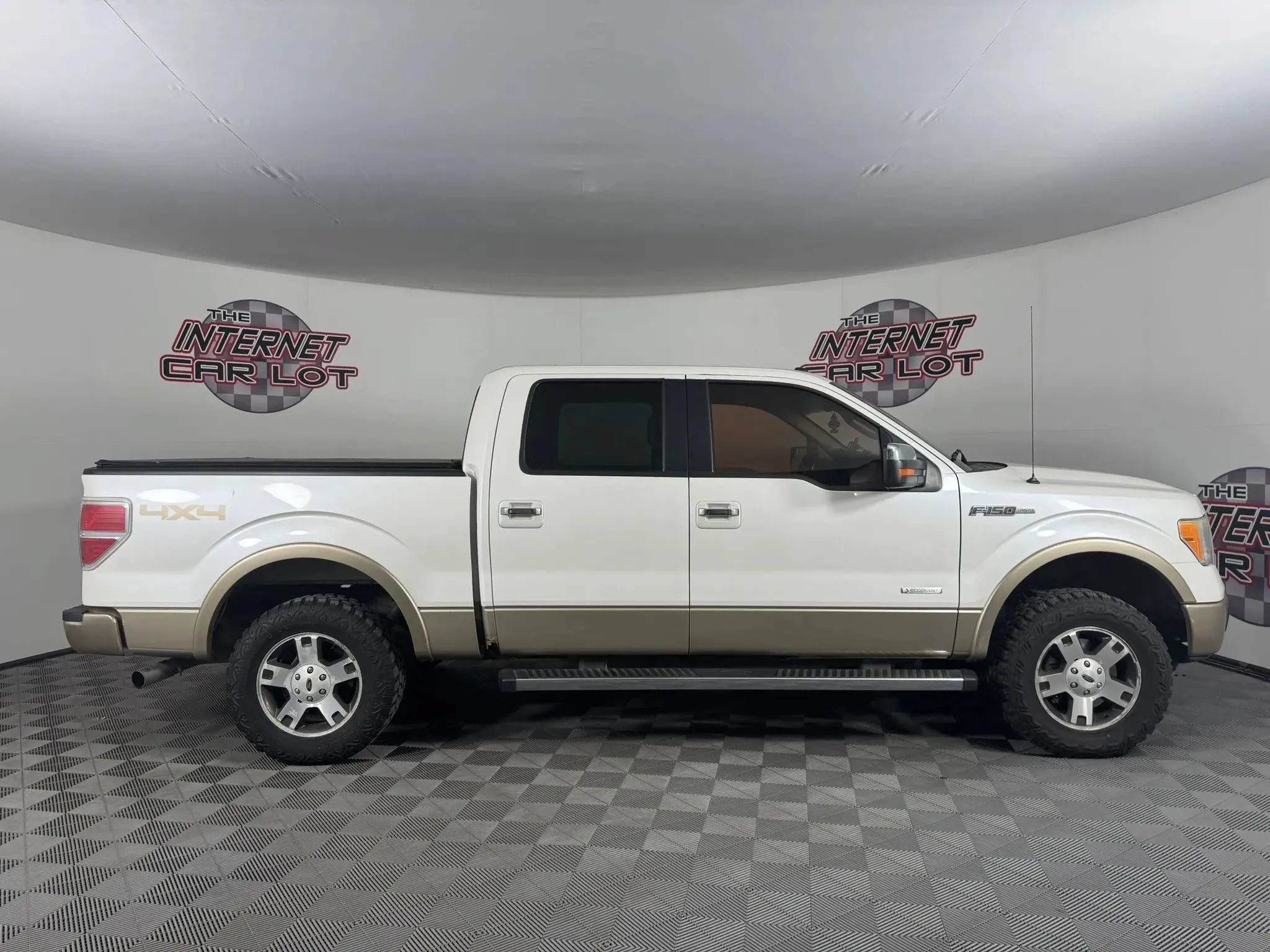 Used 2012 Ford F150 Lariat w/ Lariat Chrome Pkg AWD/4WD image 8