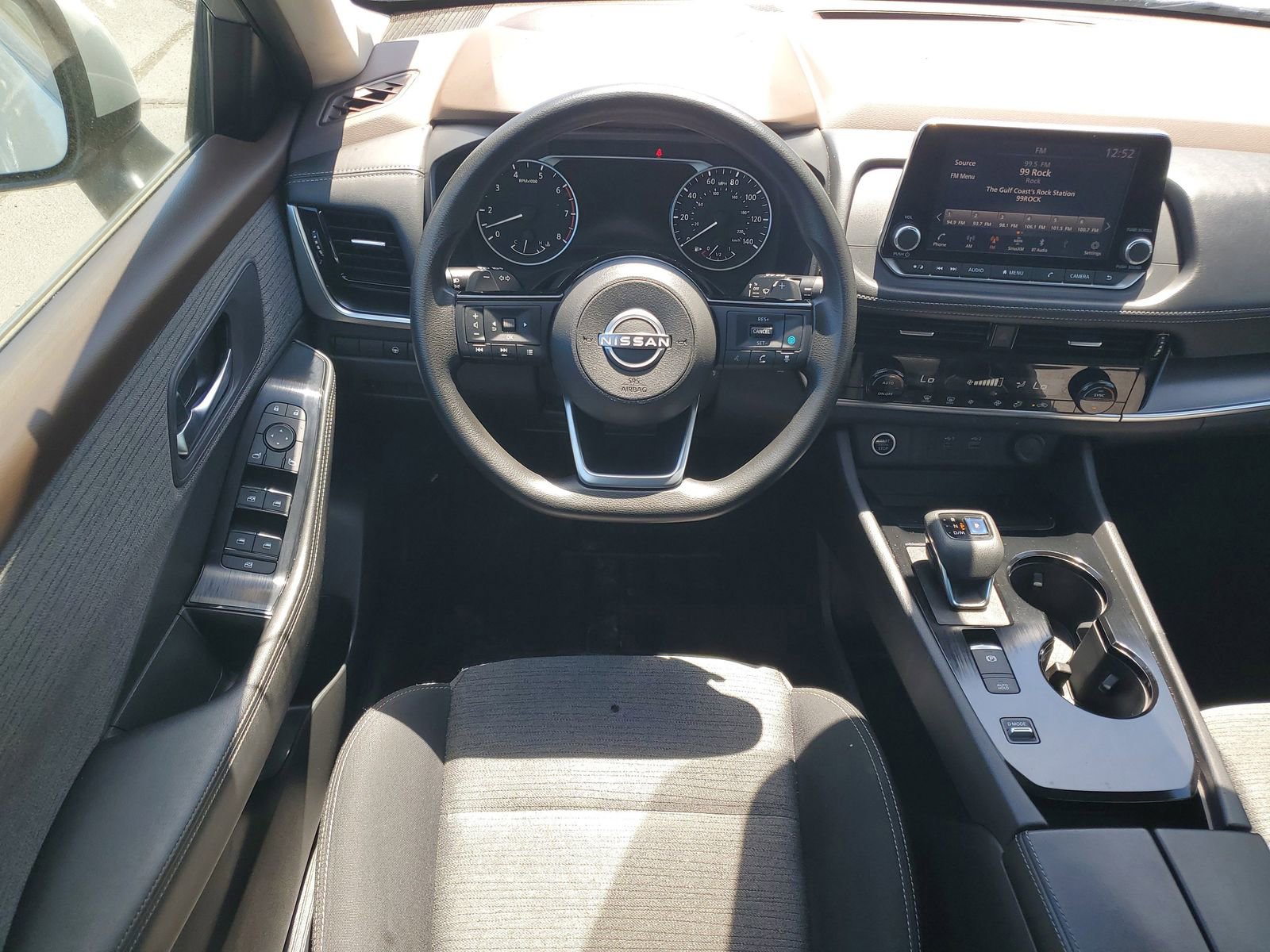 Used 2022 Nissan Rogue SV image 22