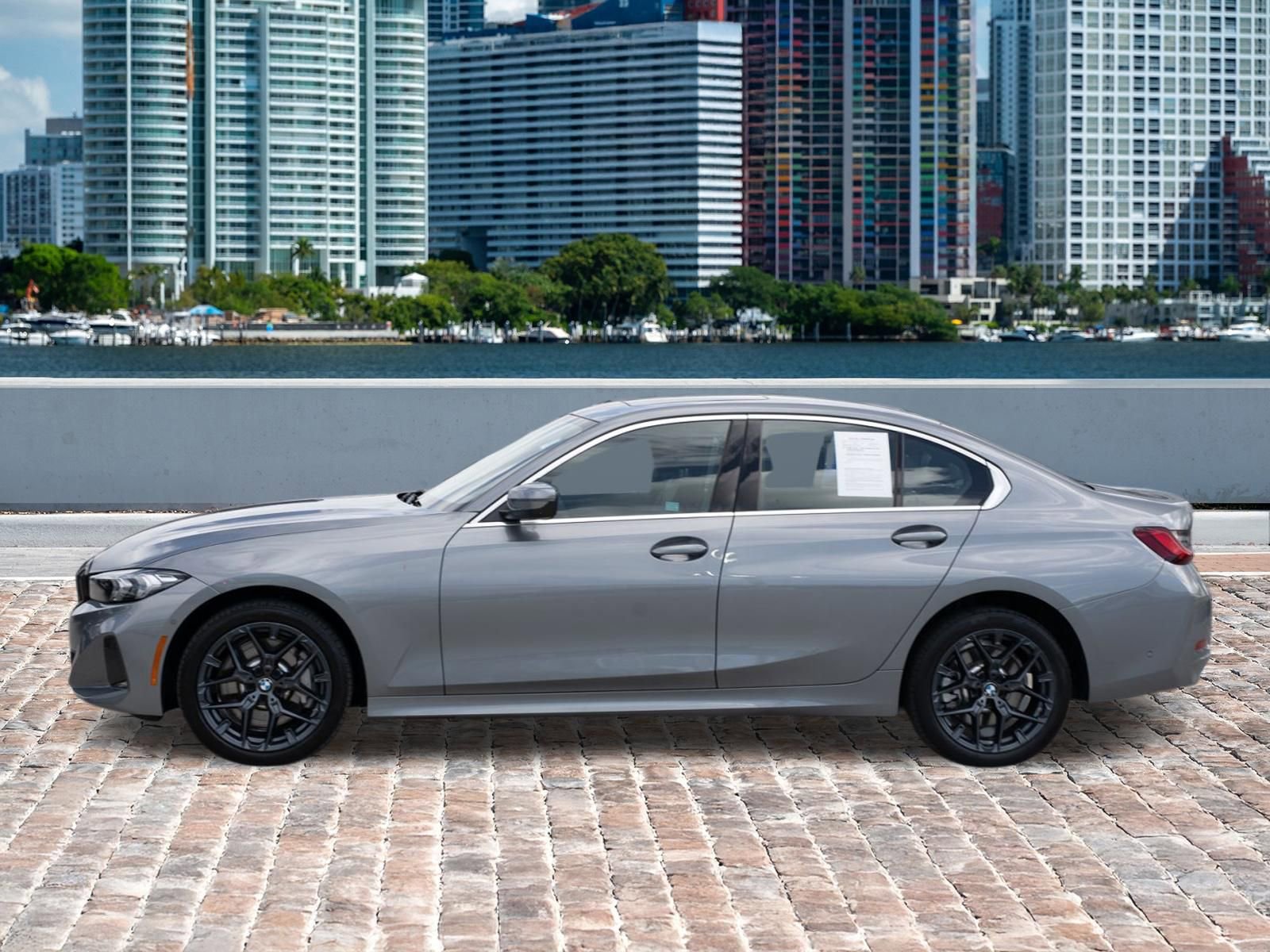 Used 2025 BMW 330i Sedan w/ Convenience Package RWD image 8