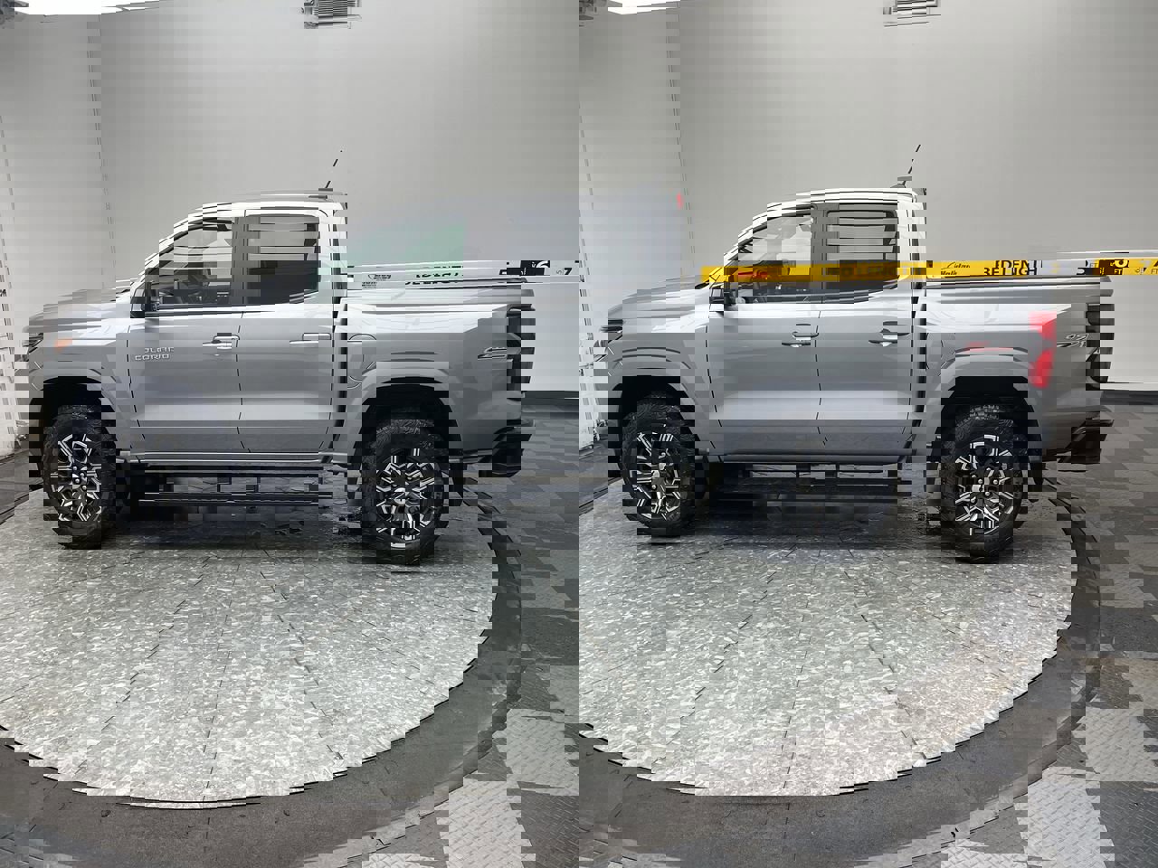 Certified 2023 Chevrolet Colorado Z71 w/ Z71 Convenience Package 2 image 6