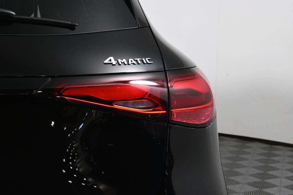 Certified 2026 Mercedes-Benz GLC 300 4MATIC image 13