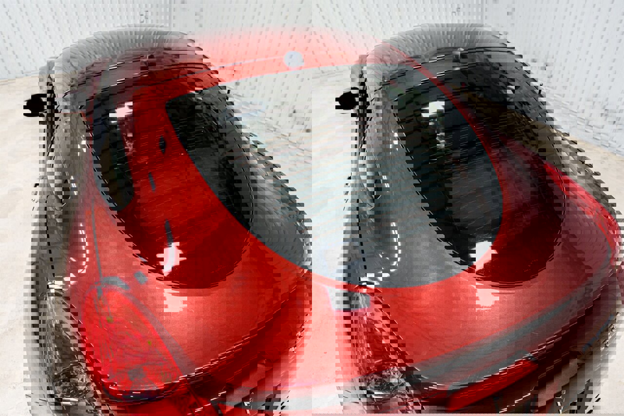 Used 2009 Pontiac Solstice Coupe w/ Premium Package image 9