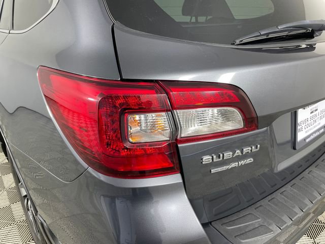 Used 2019 Subaru Outback 2.5i Limited w/ Popular Package #2 image 19