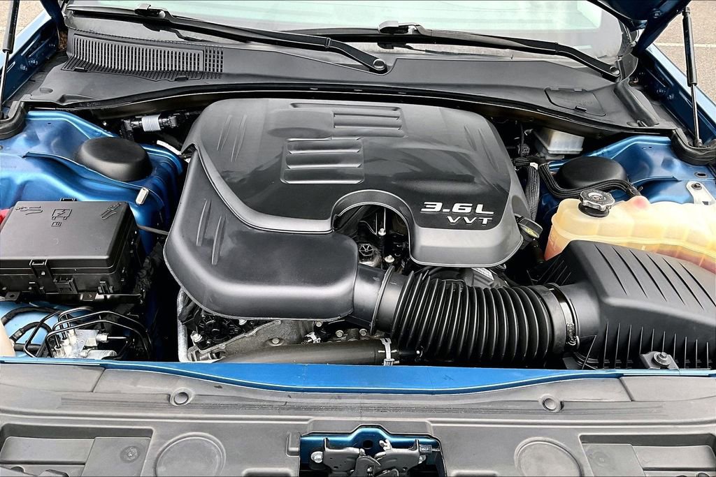 Used 2023 Chrysler 300 Touring w/ Sport Appearance Package image 20