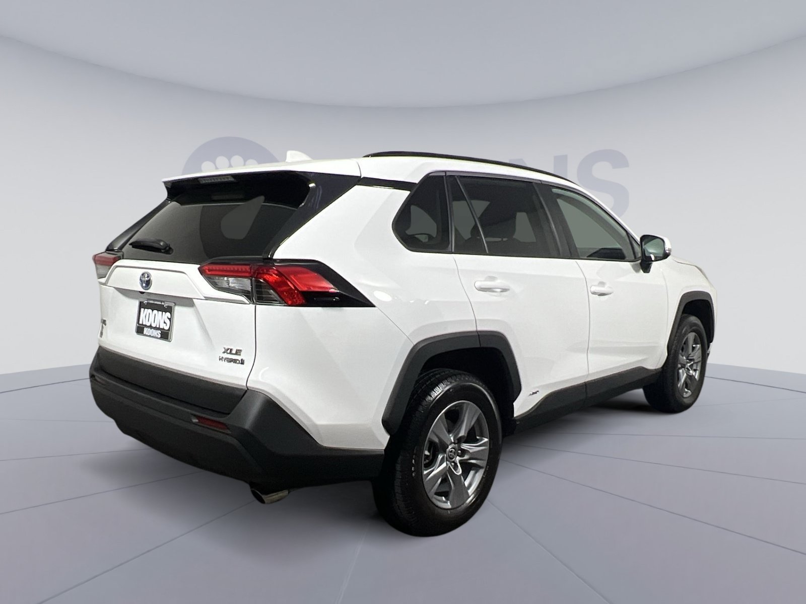 Used 2022 Toyota RAV4 XLE w/ Convenience Package AWD/4WD image 11