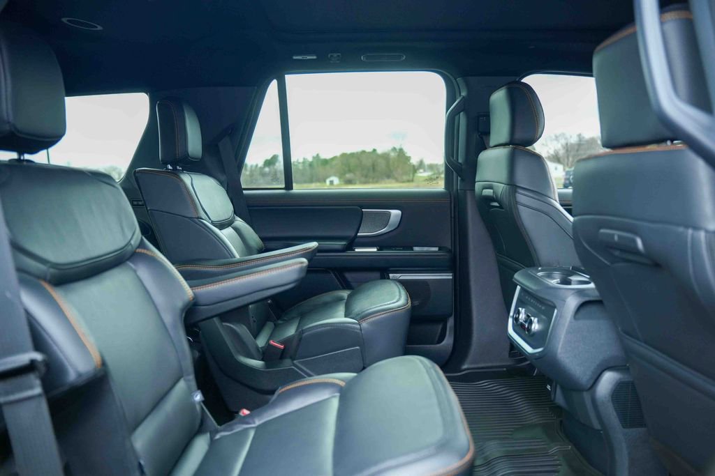 Used 2025 Ford Expedition Tremor image 27